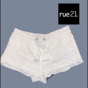 Rue21 white shorts with tie waist. Size Large